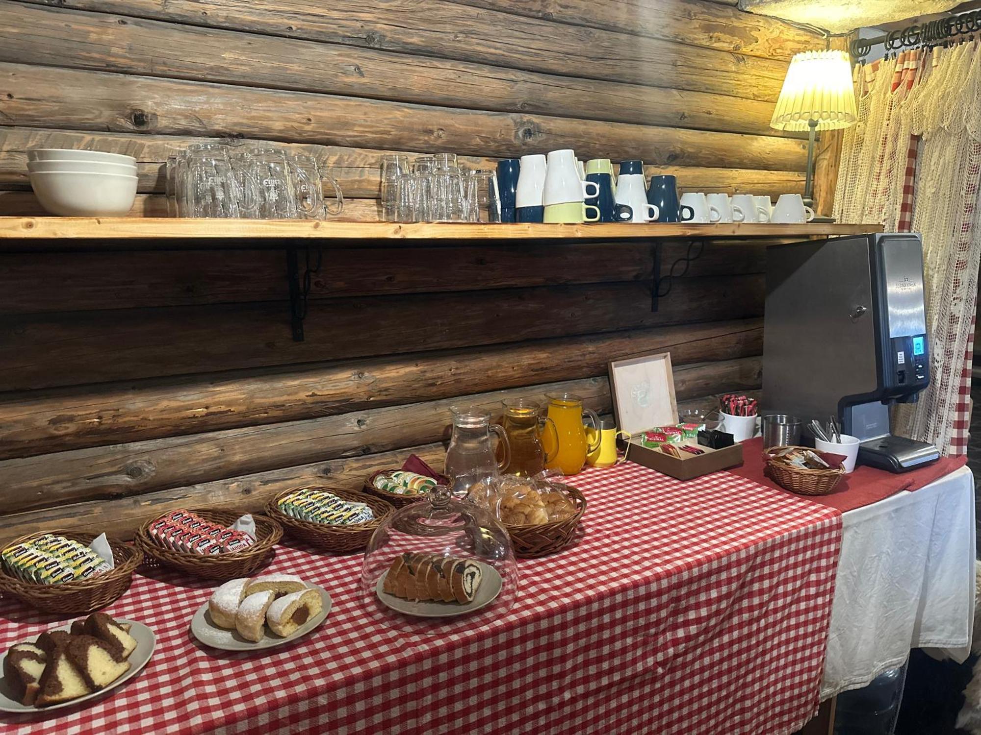 Gazdovsky Dvor B&B S Mini Wellness Bešeňová Екстериор снимка