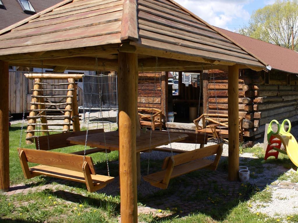 Gazdovsky Dvor B&B S Mini Wellness Bešeňová Екстериор снимка
