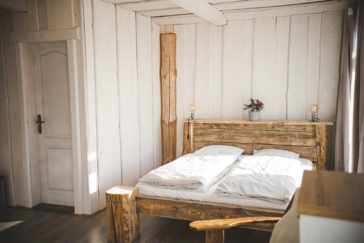 Gazdovsky Dvor B&B S Mini Wellness Bešeňová Екстериор снимка