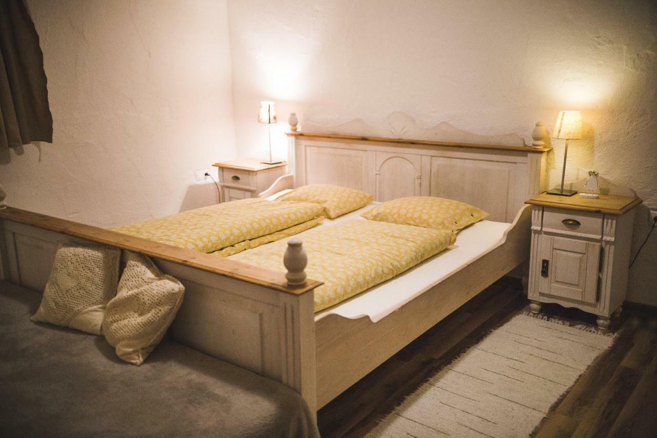 Gazdovsky Dvor B&B S Mini Wellness Bešeňová Екстериор снимка